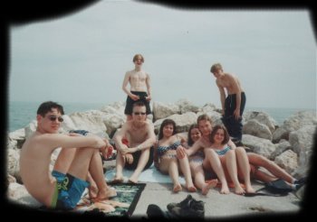 irgendwo aufn Wellenbrecher